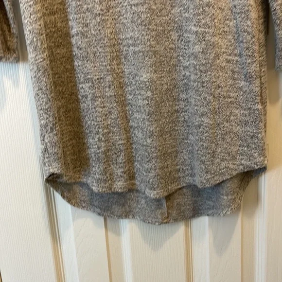 NWOT Maurice’s tunic top gray |Small 3/4” sleeve - Picture 4 of 7